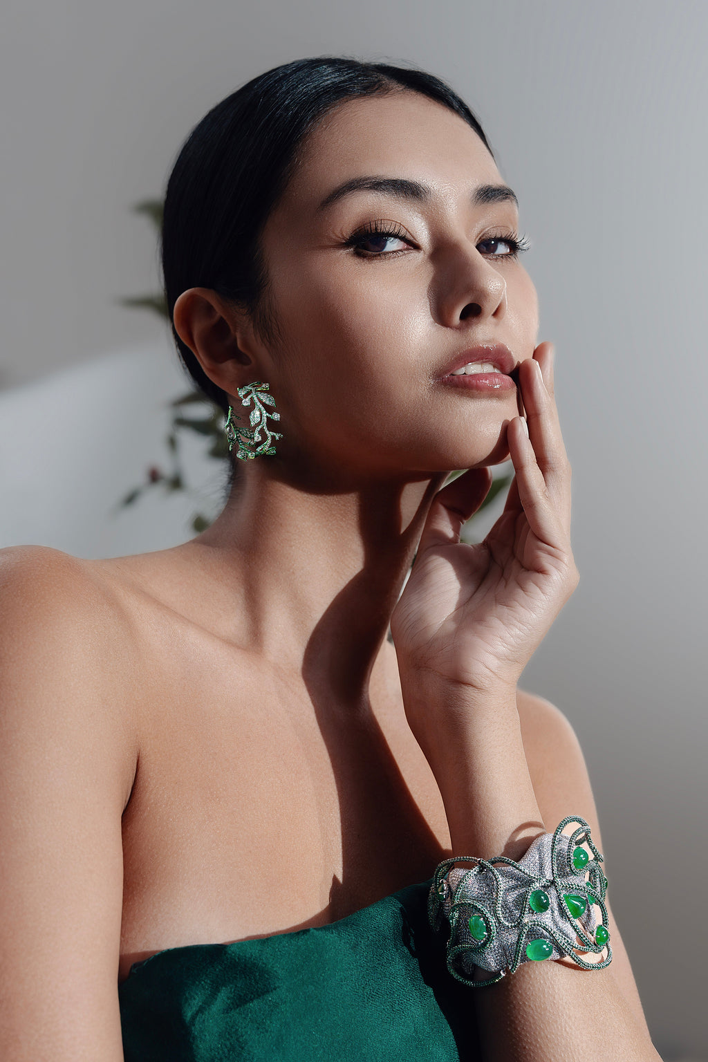 Emerald Leaf Diamond Earrings - Winfrey H.