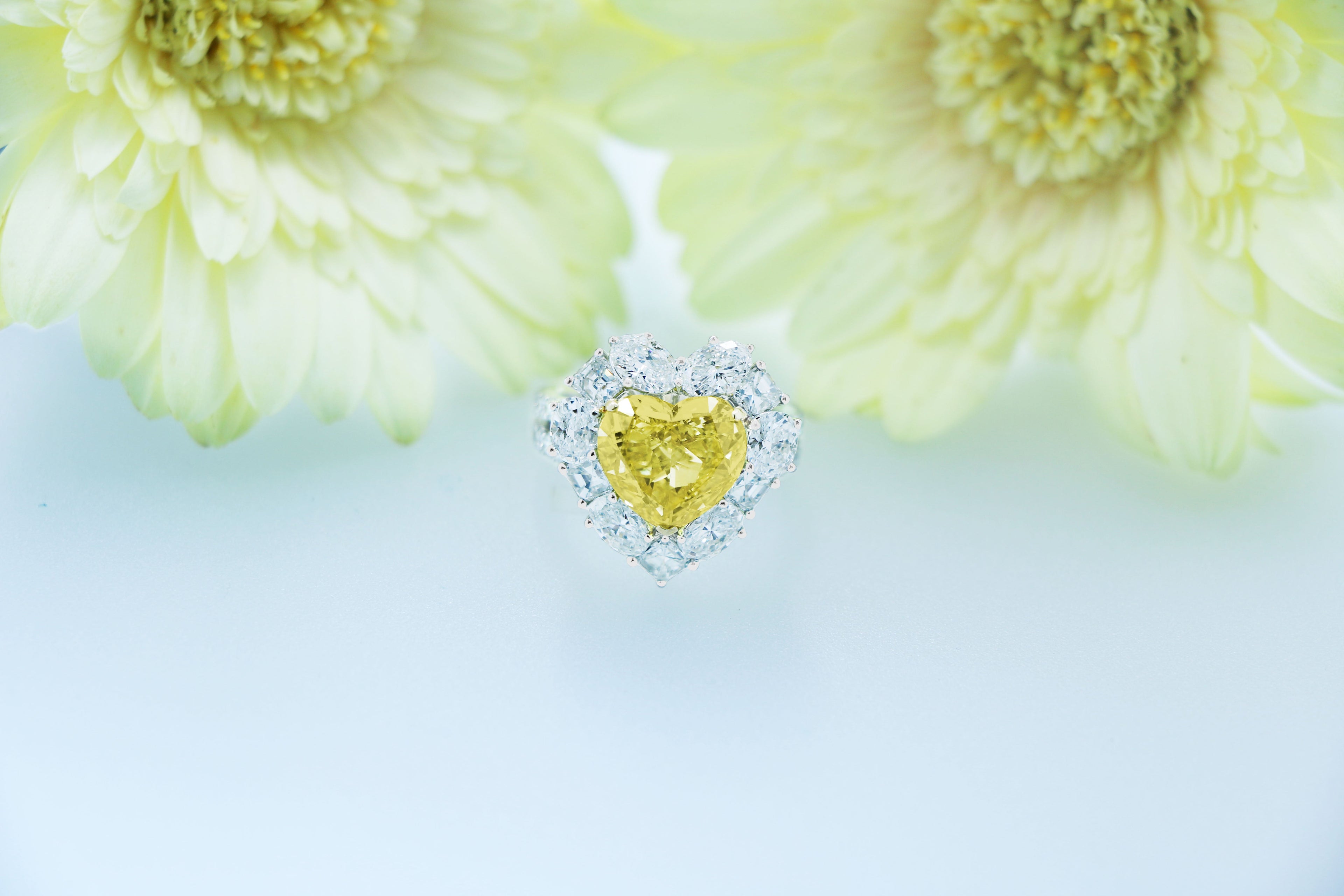 Heart - Shaped Yellow Diamond Ring - Winfrey H.