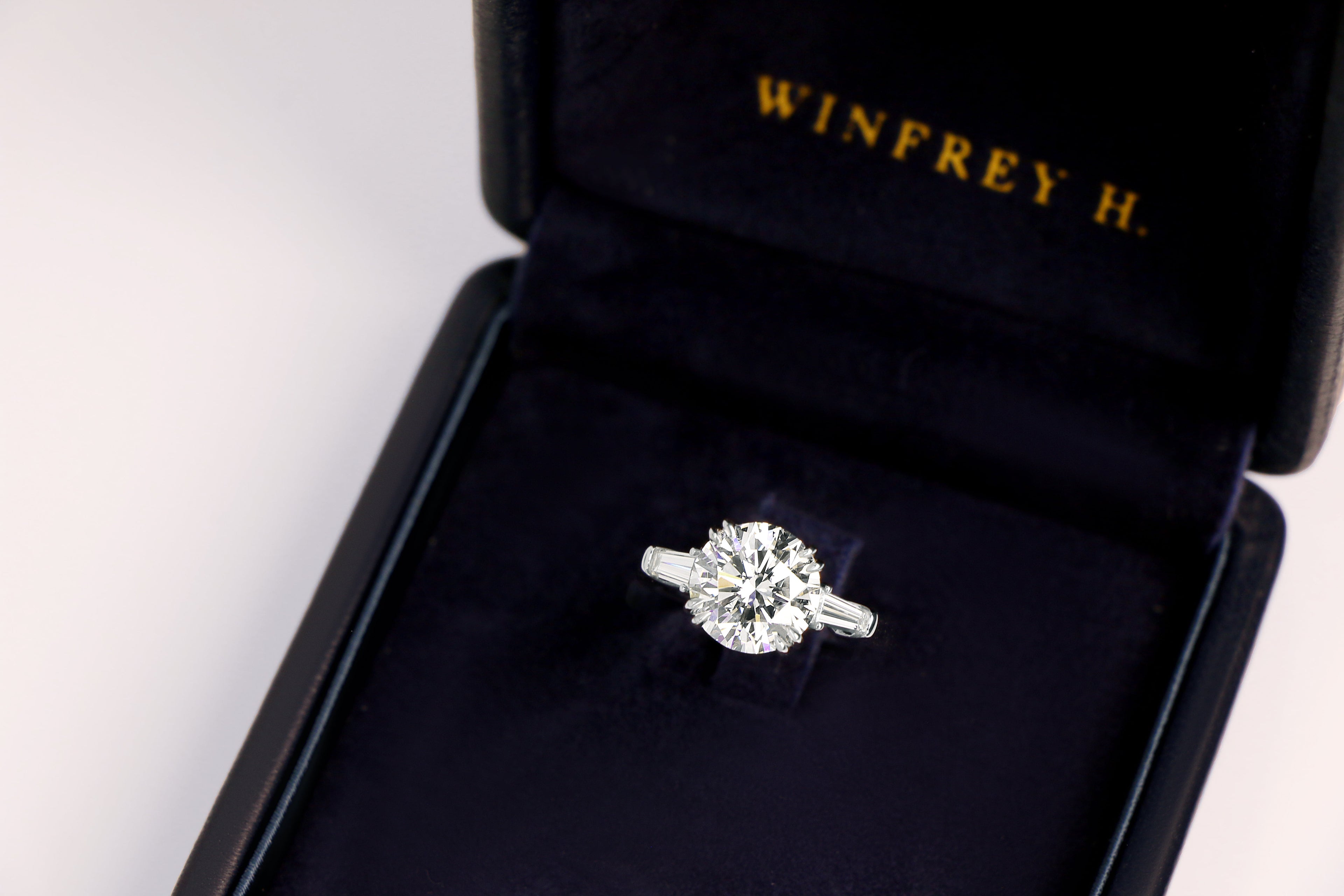 Round Diamond Engagement Ring - Winfrey H.